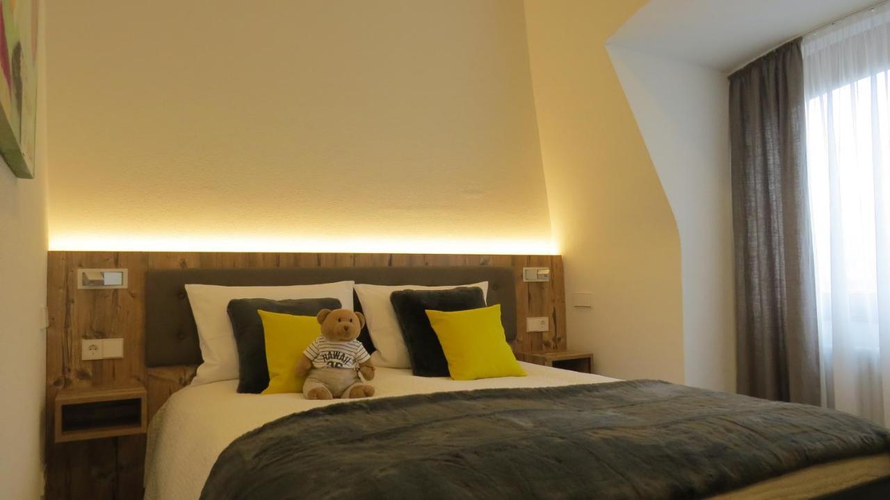 Hotel Drei Morgen Лайнфельден-Эхтердинген Экстерьер фото